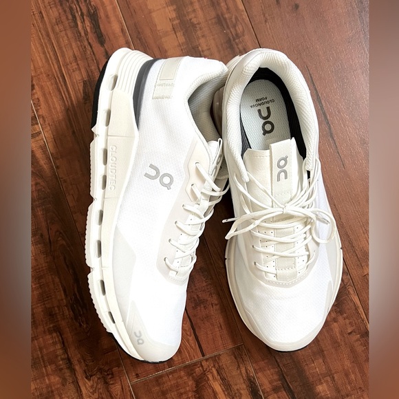 On Running CloudNova Form Sneakers - Picture 6 of 12